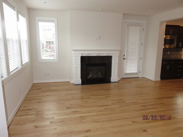 Building Photo - 3 Bedroom 2.5 Bath Home in Issaquah Highlands