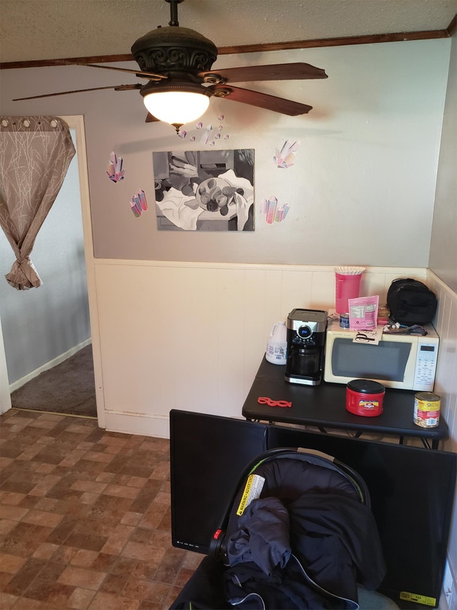 Building Photo - 10505 Corrington Ave