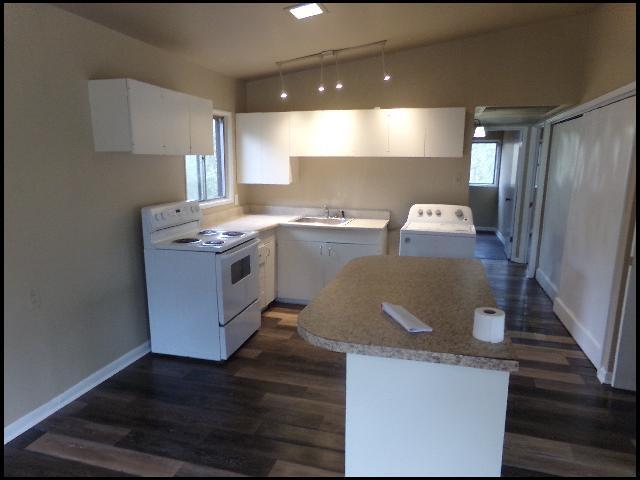 Building Photo - 8 Janmar Dr