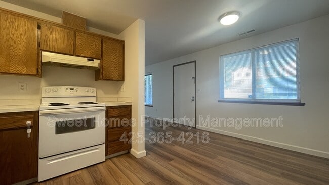 Building Photo - 2007 131st Ave NE