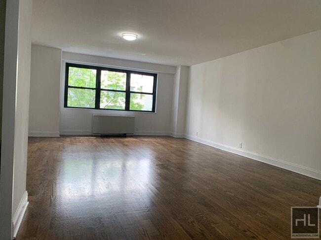 Building Photo - East 89th STREET