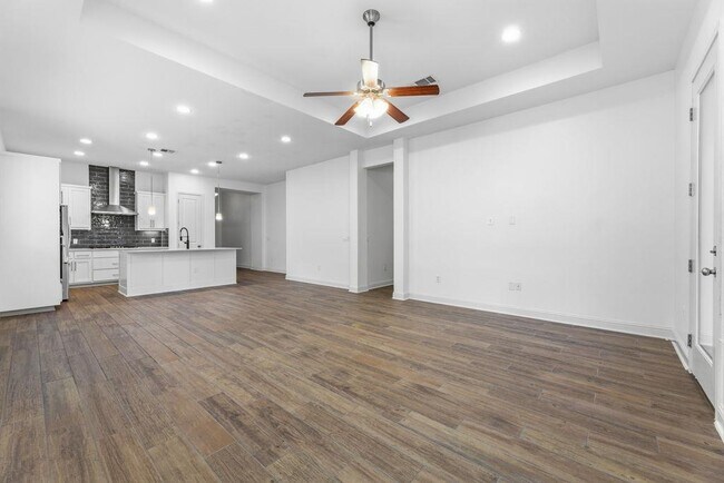 Foto del edificio - 5209 Mandevilla Dr
