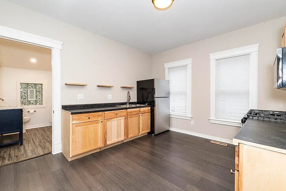 Cocina - 529 McCourtie St