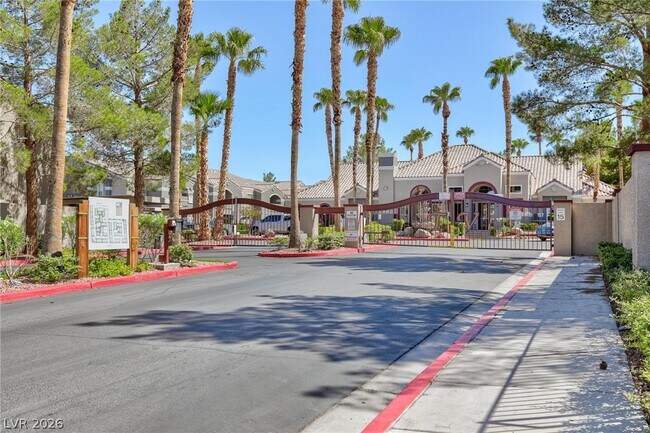 Building Photo - 5055 W Hacienda Ave