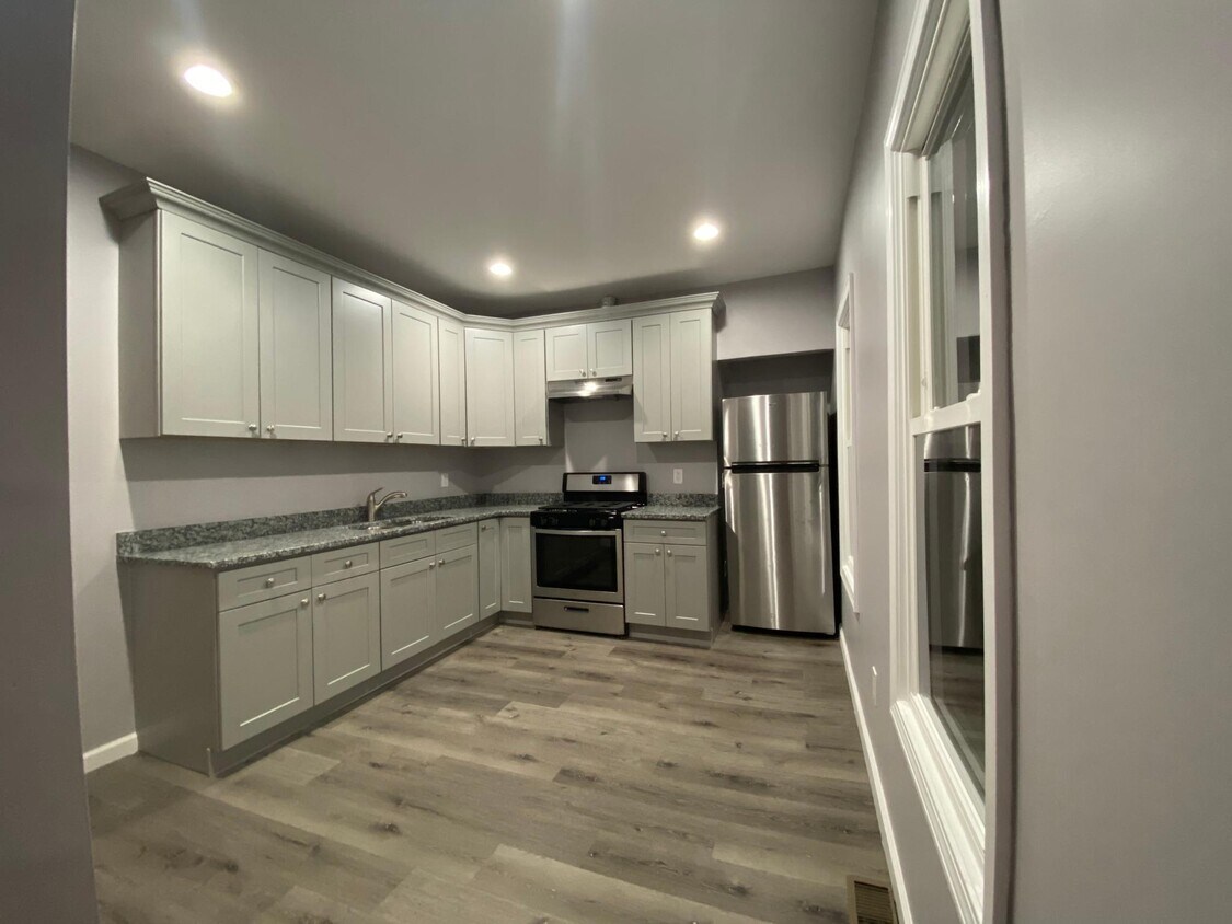 Kitchen - 11 Foley Ave