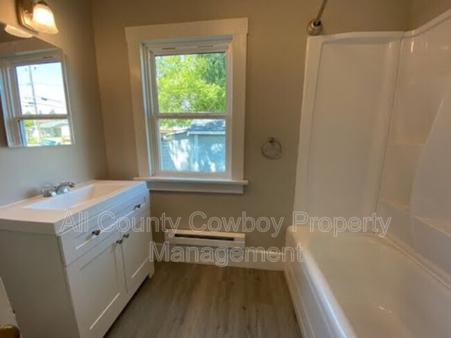 Foto del edificio - 950 N 11th St