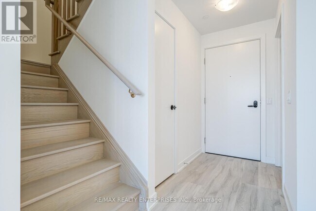 Photo du bâtiment - 180 Mississauga Vly Blvd