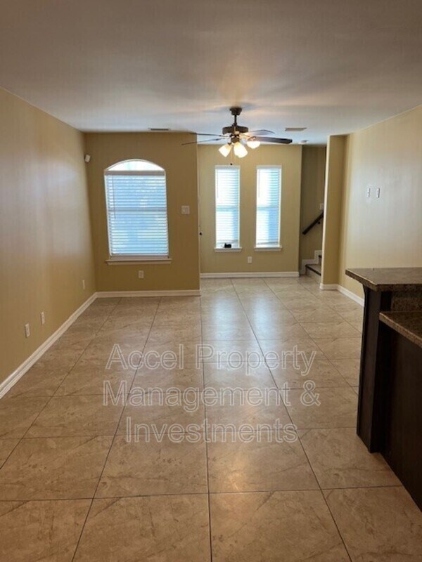 Foto del edificio - 2607 E Eisenhower Ave