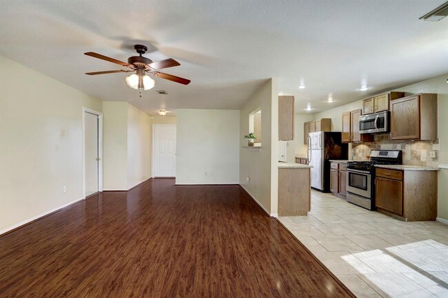 Foto del edificio - 8203 Eastpoint Blvd