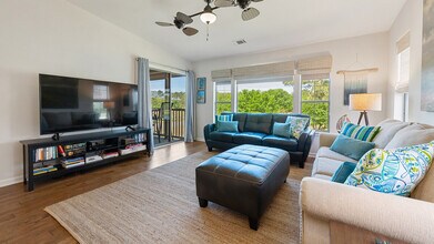 Building Photo - 356 Blue Stem Dr