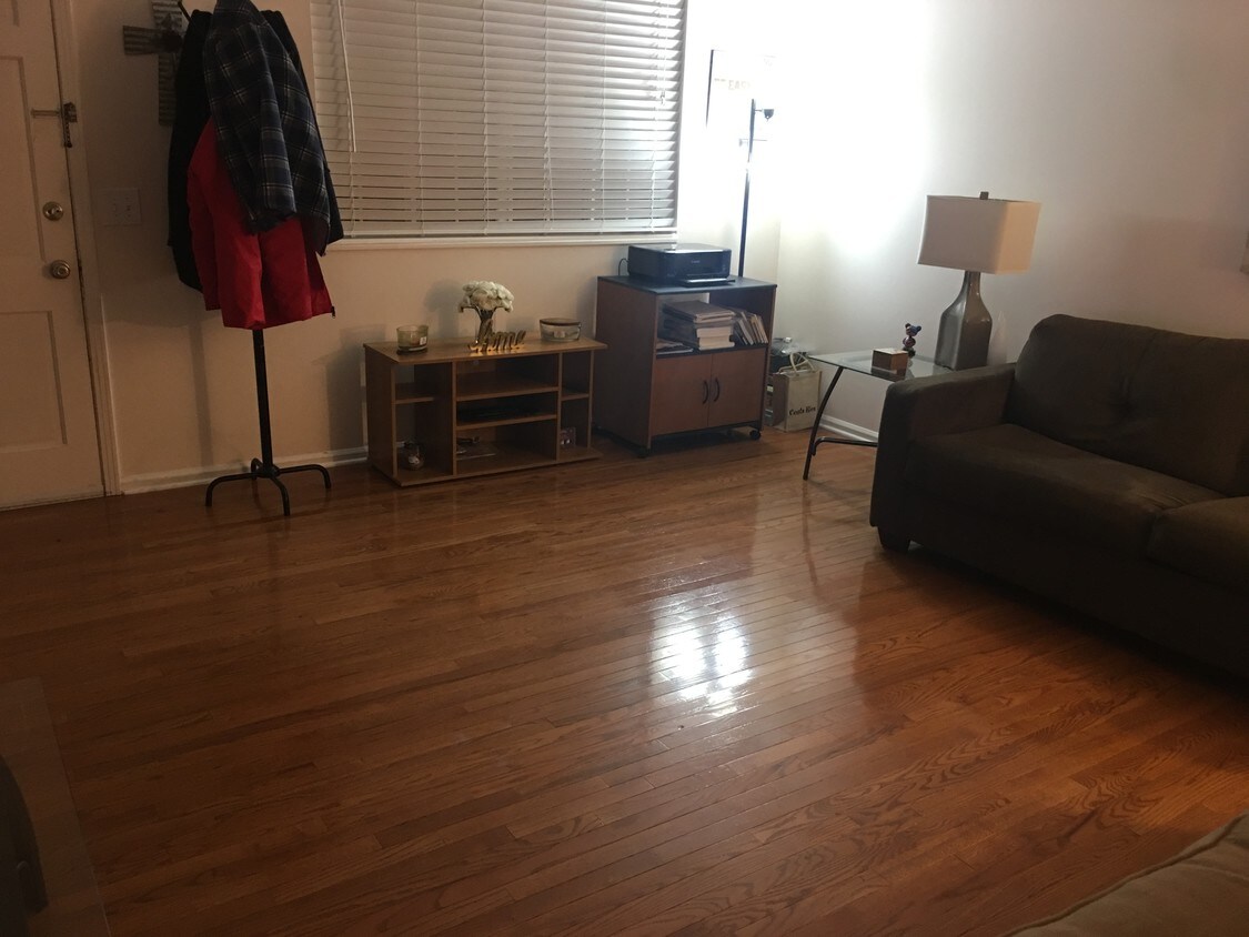 2121 Fairfax Ave, Nashville, TN 37212 Apartments in Nashville, TN