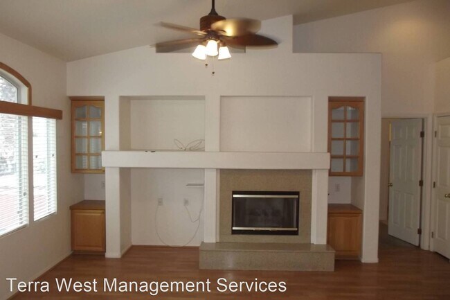 Building Photo - 2 br, 2 bath House - 4680 Ridgeford Street