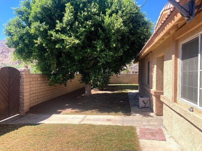 Building Photo - 51740 Avenida Carranza