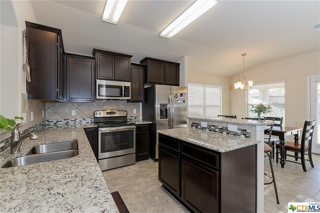 Building Photo - 6303 Cool Creek Dr