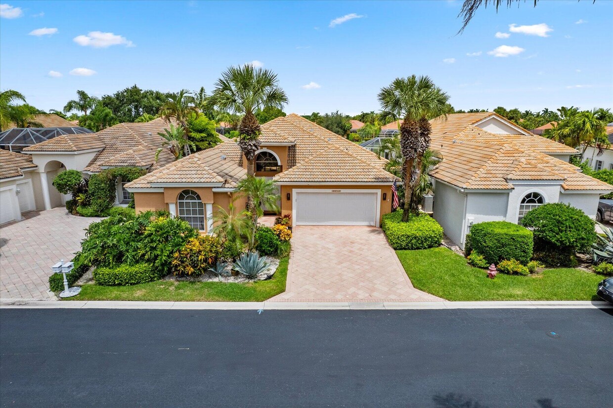 Foto principal - 10786 Greenbriar Villa Dr