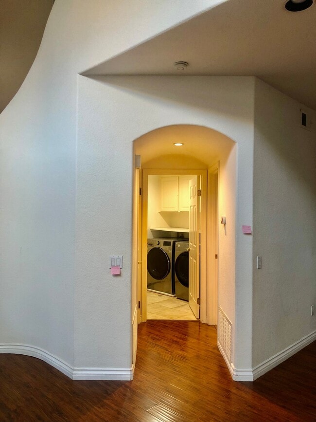 Building Photo - 12566 Cavallo St