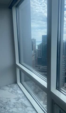 Foto del edificio - 512 N McClurg Ct