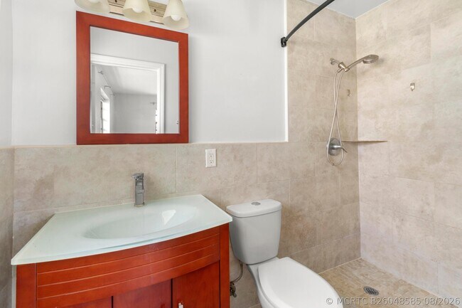 Foto del edificio - 477 NE 35th St