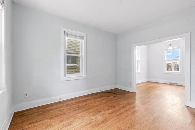 Building Photo - 207 Galapago St