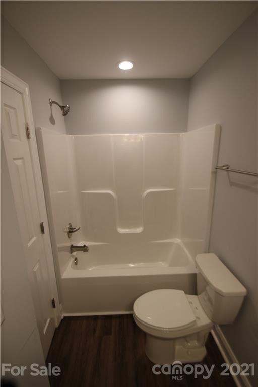 Foto del edificio - 619 Flynwood Pl SW