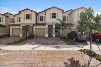 Building Photo - 2729 SE 25th Ave