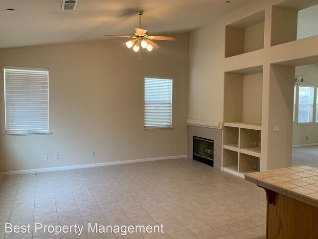 Foto del edificio - 4 br, 2 bath House - 693 Flemish Ct