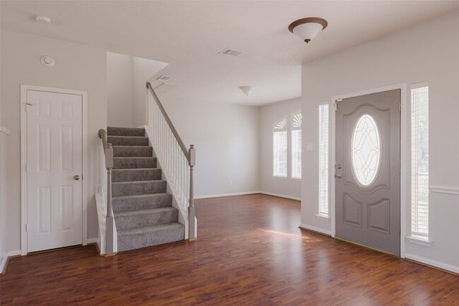 Building Photo - 16530 Cypress Bridge Dr