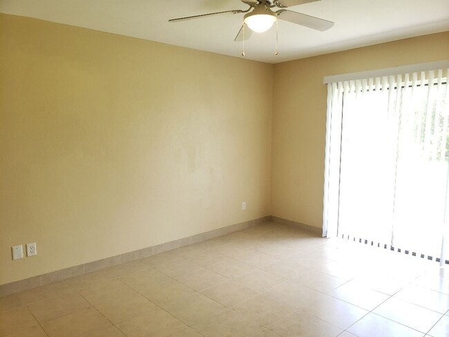 Building Photo - A-6 CALL OWNER FOR REPAIRS FIRST