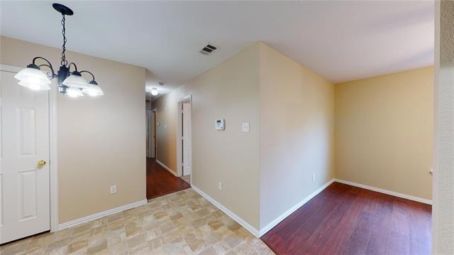 Building Photo - 3621 San Rose Dr