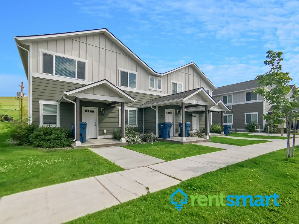Primary Photo - Luxury 2 bedroom - garage - AC - pet?