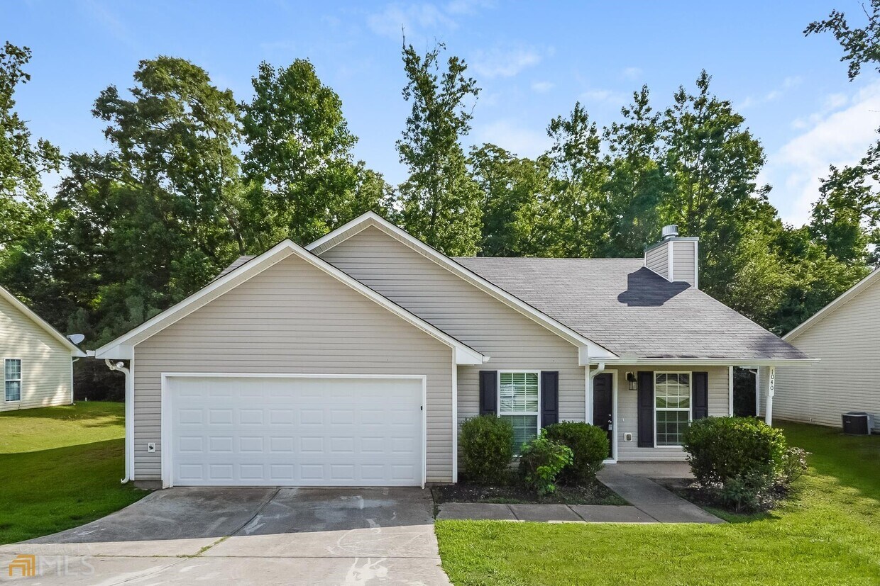 1040 Overlook Dr, Madison, GA 30650 House Rental in Madison, GA