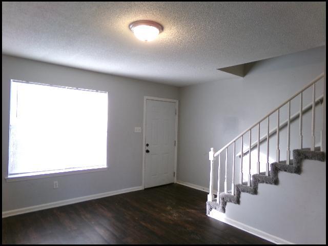 Foto del edificio - 1805 Sanford Dr