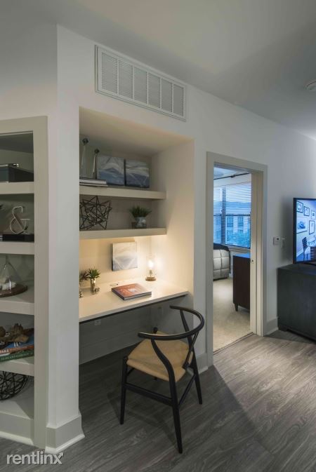 Foto del edificio - 8250 Meadow Rd