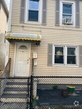 Building Photo - 158 S 11th Ave