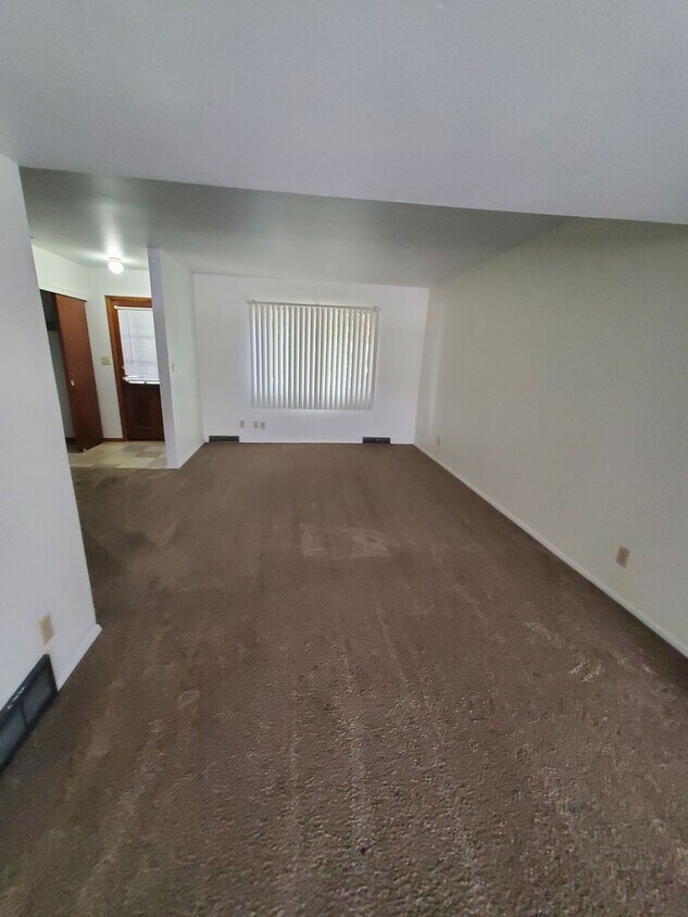 Foto principal - 650-670 S 60th St.