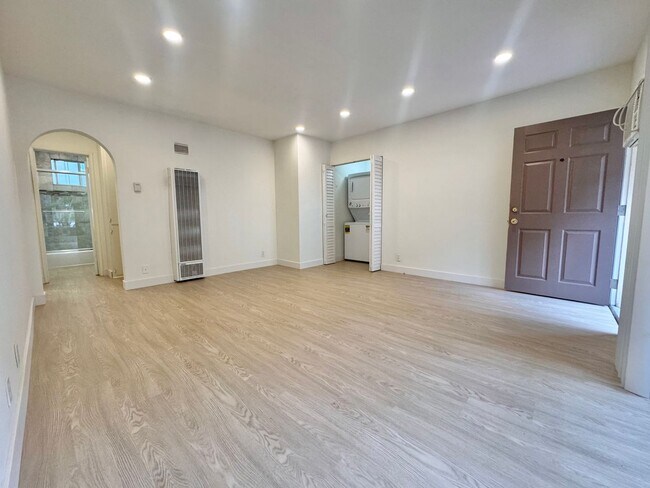Foto del edificio - 3608 Keystone Av