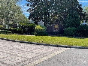 Building Photo - 7800 Point Meadows Dr