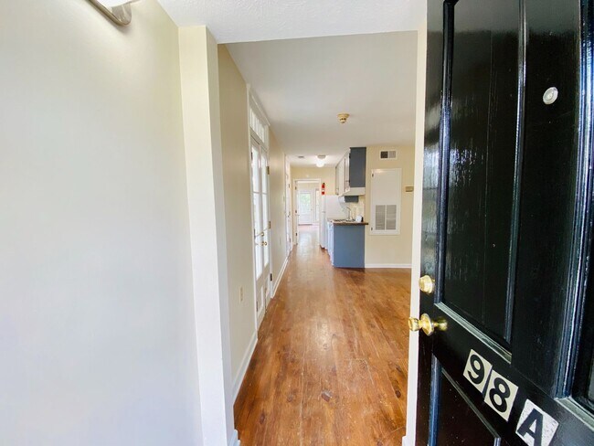 Foto del edificio - 98 Lummus Dr.- Bonnie's Cottage