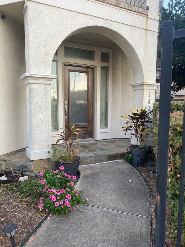 Building Photo - 1421 Bremond St