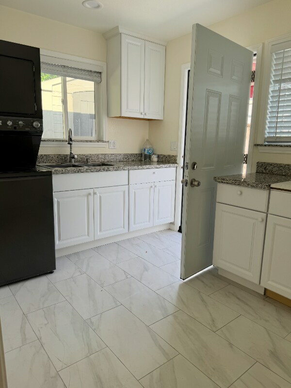 Building Photo - 914 McCreery Ave