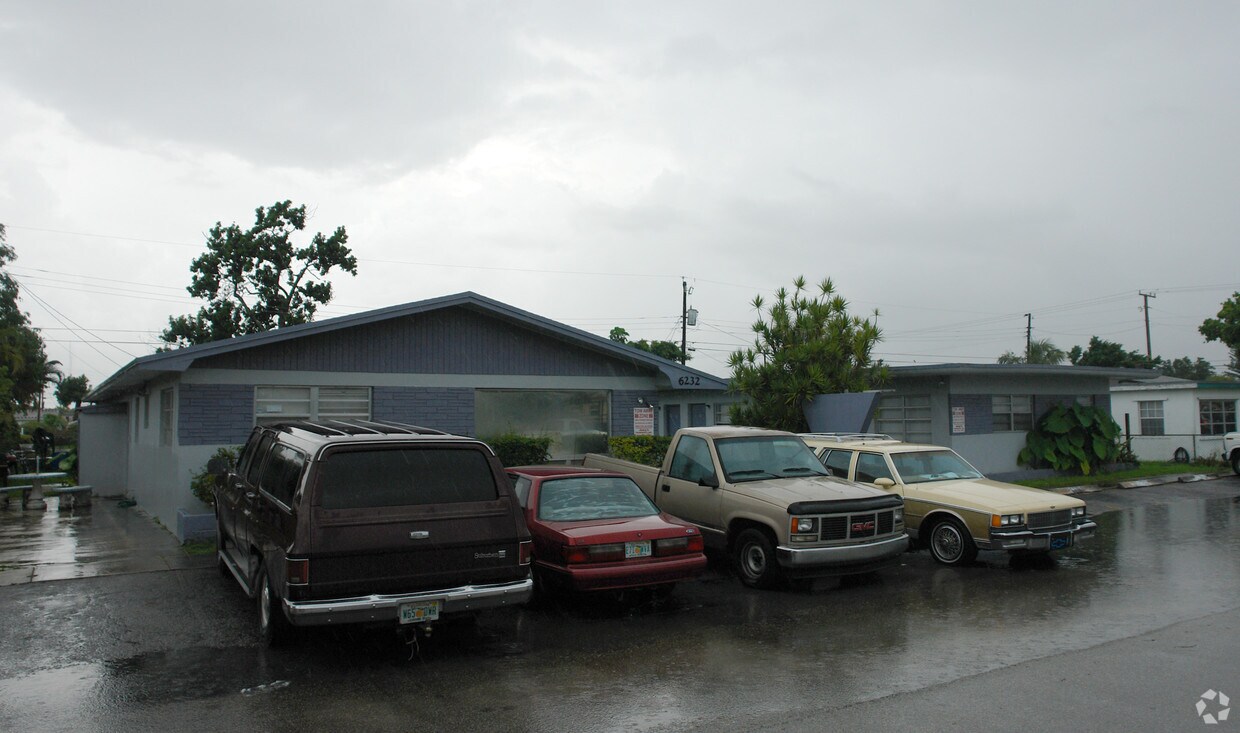 Foto del edificio - 6232 Funston St