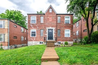 Building Photo - 4948-4948 Kemper Ave