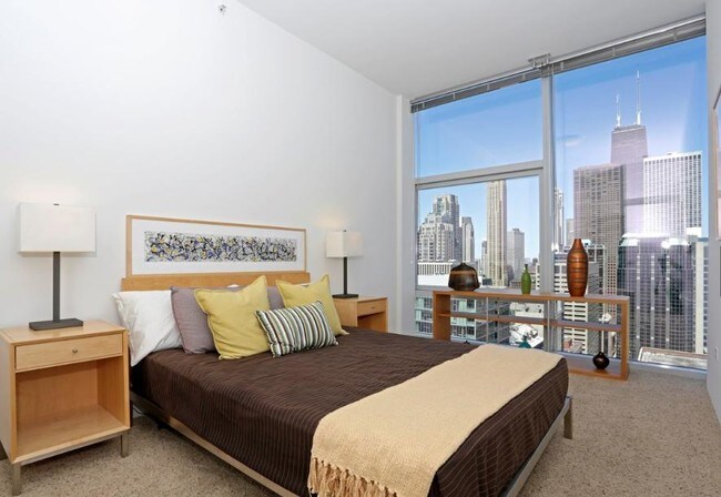 Foto del edificio - 300 E Illinois St