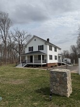 Building Photo - 309 Main St