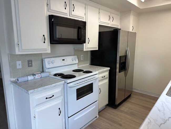 Building Photo - 2 Bedroom condo in SLO for rent