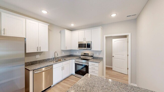 Foto del edificio - Newly Constructed Townhome in Pleasant Hill