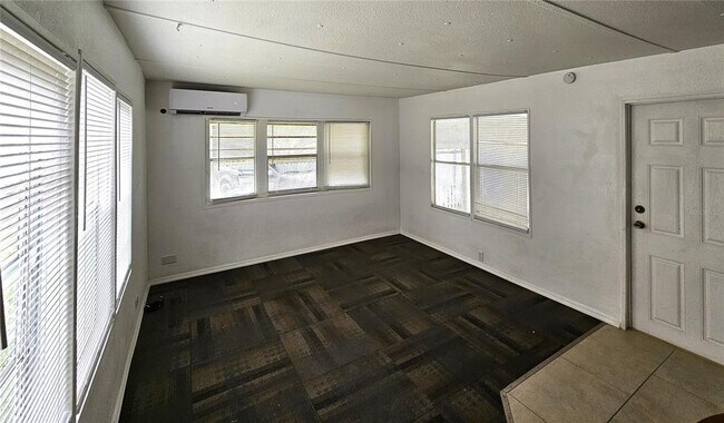 Building Photo - 503 Longfellow Blvd