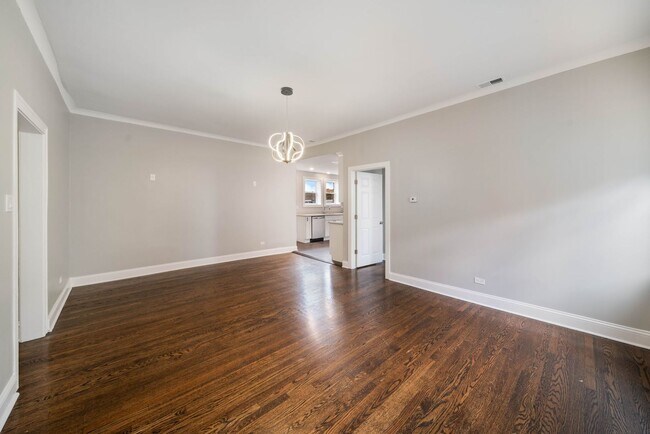 Foto del edificio - 5426 W Jackson Blvd