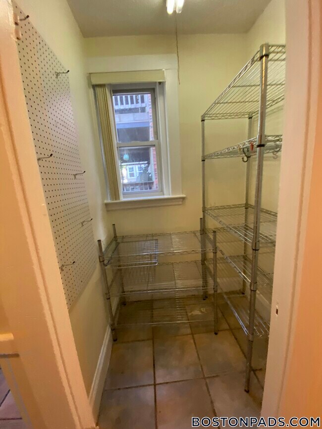 Foto del edificio - 6 Barrows St