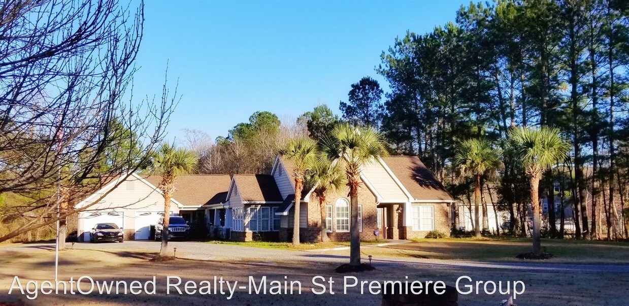 Primary Photo - 4 br, 3 bath House - 439 Lazy Hill Road
